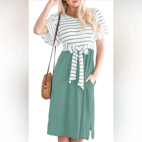 Striped Tie Waist Pockets Casual Swing Midi Dress NWT size M - Picture 4 of 4